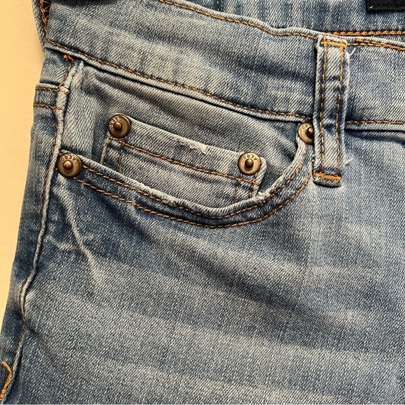 Aeropostale Skinny Jegging Low Rise Jeans Light Blue Junior Size 00 - Picture 4 of 10